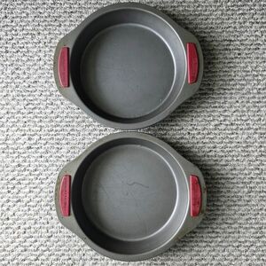 Food Network 2pc 9in Round Cake Pans